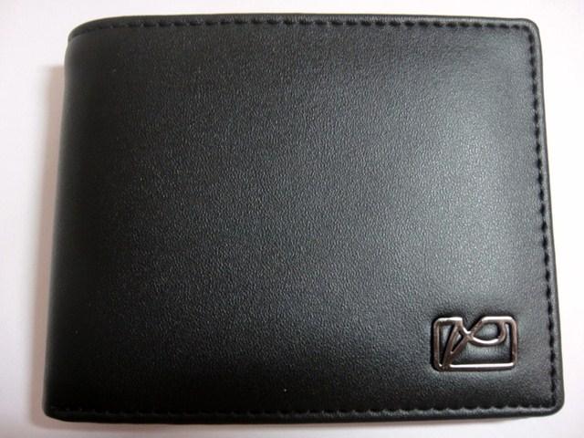 100% Pure Leather valentino Wallet.original High Quality!! New arrival 100% Pure Leather valentino Wallet.original High Quality!! New arrival